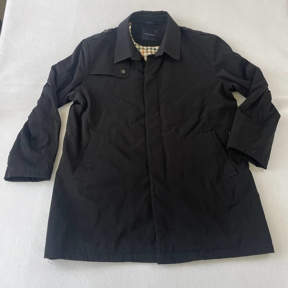 Tommy Hilfiger Men's Jacket With Plaid Lining Size XL